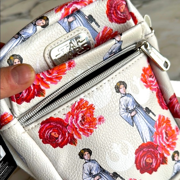 Star Wars Princess Leia Crossbody Bag NWT - Picture 5 of 10